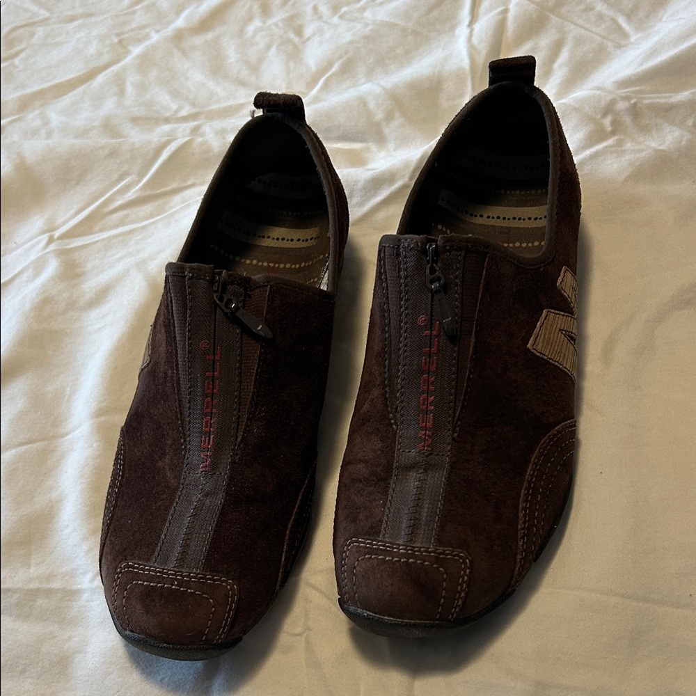 Merrell Women's Brown Suede Flats with Red Accents